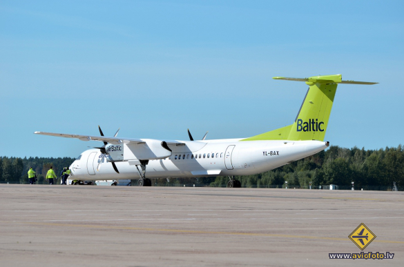 Bombardier DHC-8-402 Q400
